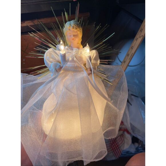 Vintage Celebrations Angel 10 light Christmas tree topper in box. - Picture 2 of 5